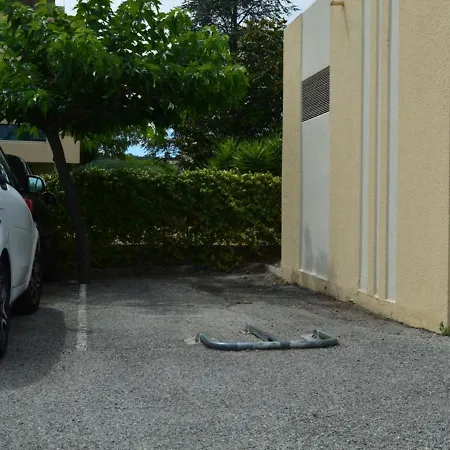 T2 Avec Jardin, Piscine Et Parking Prive A 10 Min De La Plage - Antibes - Fr-1-252-109 * ジュアン・レ・パン