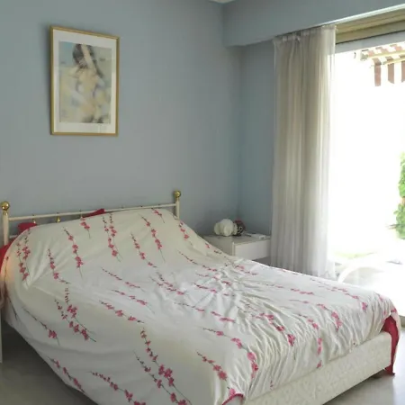 T2 Avec Jardin, Piscine Et Parking Prive A 10 Min De La Plage - Antibes - Fr-1-252-109 Апартаменты