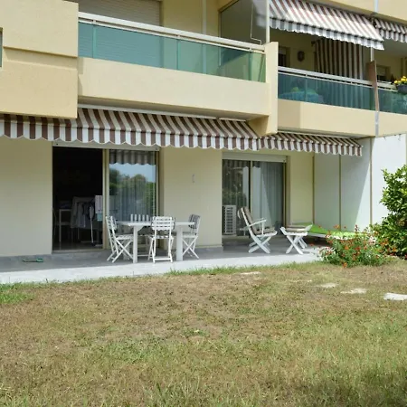 T2 Avec Jardin, Piscine Et Parking Prive A 10 Min De La Plage - Antibes - Fr-1-252-109 Daire *