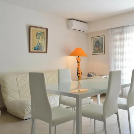 T2 Avec Jardin, Piscine Et Parking Prive A 10 Min De La Plage - Antibes - Fr-1-252-109 アパート