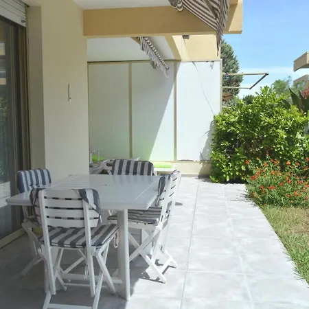 T2 Avec Jardin, Piscine Et Parking Prive A 10 Min De La Plage - Antibes - Fr-1-252-109 Апартаменты *
